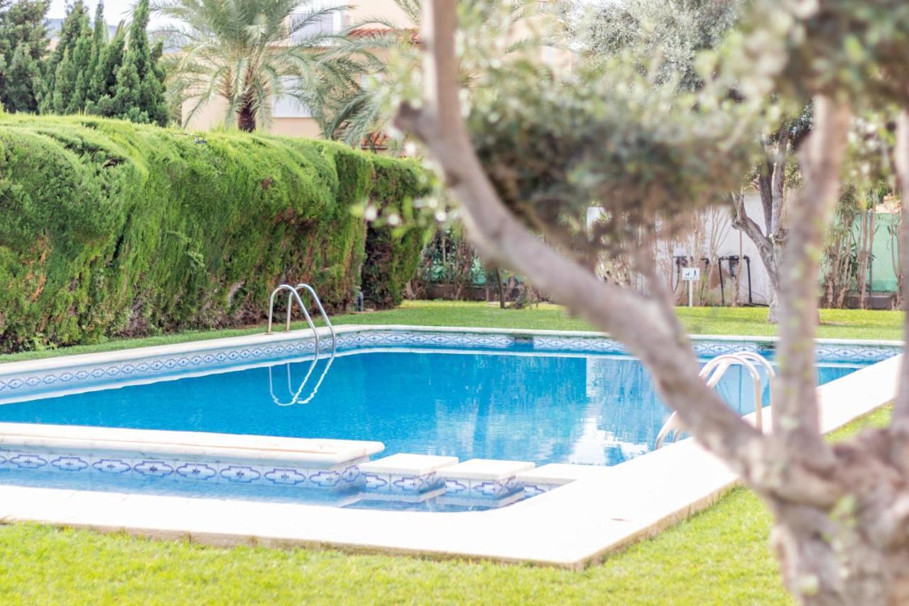 Well equipped 1 Bedroom Bungalow Denia Exteriör bild