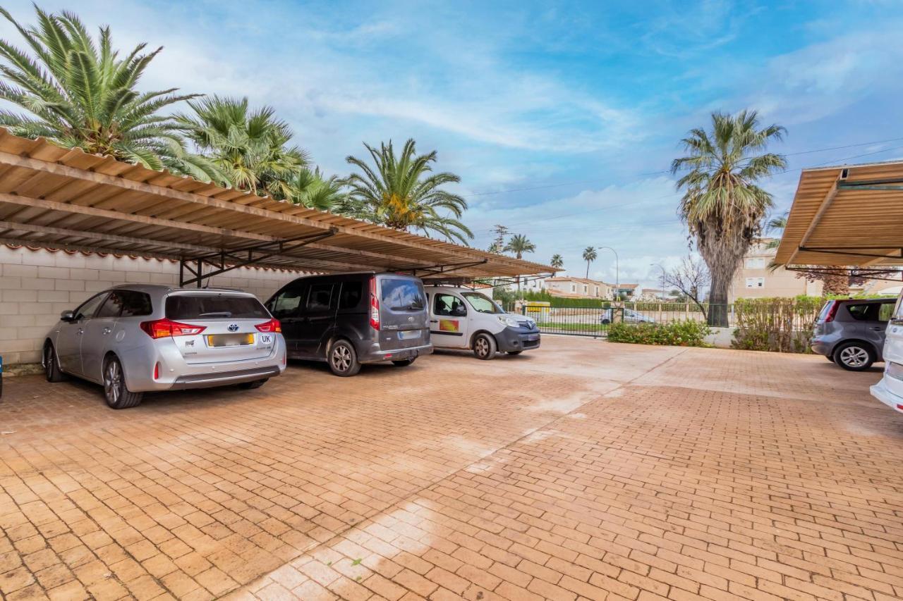 Well equipped 1 Bedroom Bungalow Denia Exteriör bild